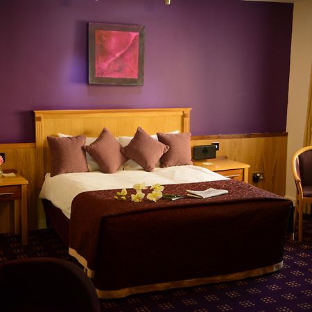 Bush Hotel County Leitrim Exterior foto